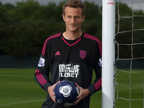 Lindegaard, Toure và 19 cầu thủ tự do có thể cập bến NHA (Phần 1)