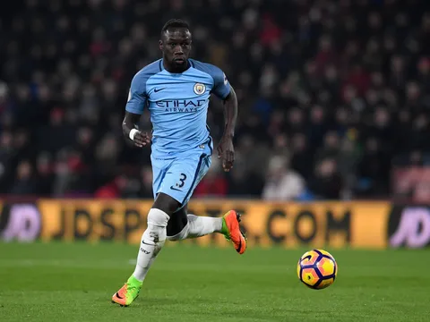 Lindegaard, Toure và 19 cầu thủ tự do có thể cập bến NHA (Phần cuối)