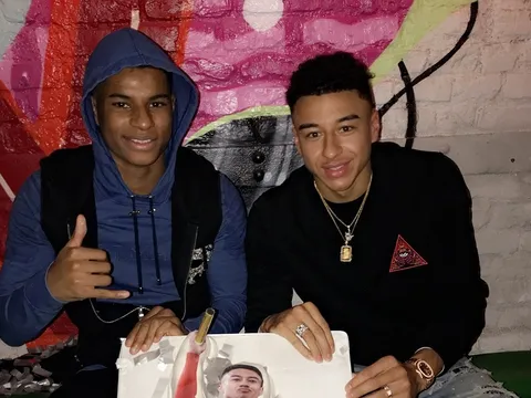 Lingard tổ chức tiệc sinh nhật ấm cúng cùng Marcus Rashford