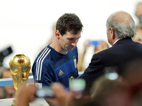 Lionel Messi chìm nghỉm giữa giấc mơ và lời nguyền