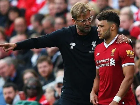 Mane chấn thương, gặp MU sẽ là điểm khởi đầu cho Chamberlain tại Liverpool