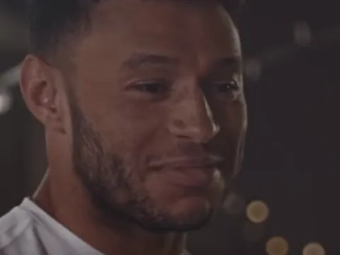 Liverpool bắt đầu chiến dịch đón Giáng Sinh cùng fan