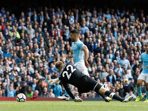 Phòng ngự "lỏng", Liverpool đừng mơ vô địch Premier League