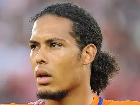 Liverpool nhận tin vui vụ Van Dijk