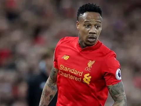 Liverpool sẽ mất trụ cột nơi hàng thủ thêm 3 tháng?