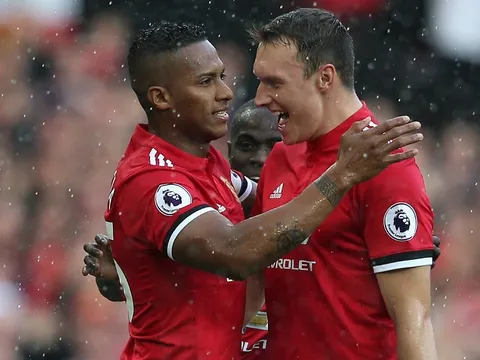 Lộ diện chủ nhân bàn thắng đẹp nhất năm 2017 của Man Utd