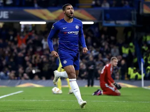 Loftus-Cheek làm điều không một cầu thủ Chelsea nào làm qua 12 năm