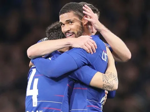 "Loftus-Cheek nên nhìn theo cậu ấy mà học tập"