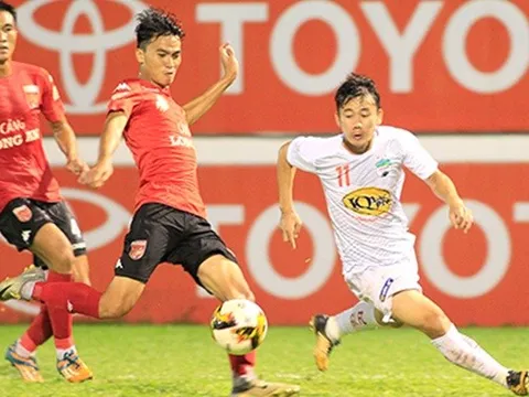 Minh Phương nỗ lực cùng Long An chiến đấu để trụ hạng