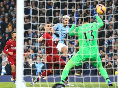 Lovren đã khiến các đồng đội "chết lặng" như thế nào?