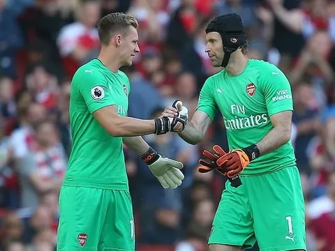 Tin Leno hay dùng Cech trở lại, Emery đã đưa ra câu trả lời