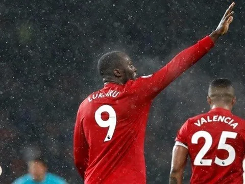 Manucians có muốn đổi Lukaku lấy Rooney?