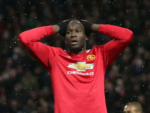 Lukaku không có lỗi, lỗi tại Mourinho