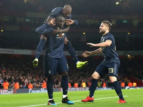 Lukaku trổ tài kiến tạo, Man United đại thắng trước Arsenal