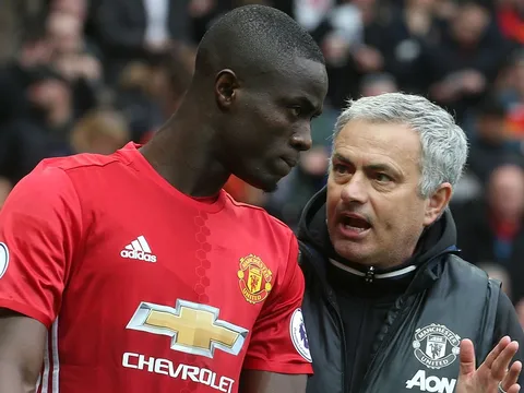 MU và bài toán trung vệ: Khổ thân ông Mourinho