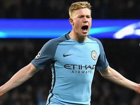 Mắc bệnh sao, De Bruyne đòi lương bằng Neymar?