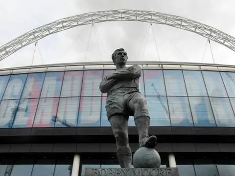 Mặc dư luận, FA đã bán sân Wembley cho Fulham lấy 673 triệu euro
