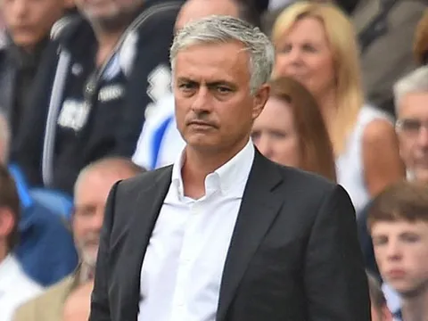 Cựu trò cưng TIẾT LỘ suy nghĩ thật sự của Mourinho về M.U