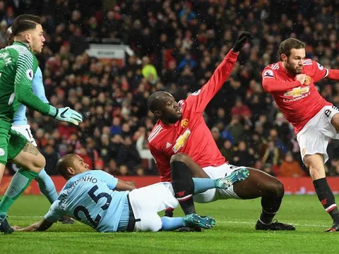 Man City cần gì De Gea khi Ederson xuất sắc hơn