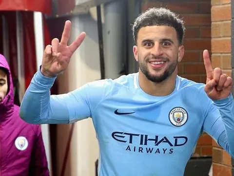 Man City hứng khởi thế này, hỏi sao Mourinho không phát cáu