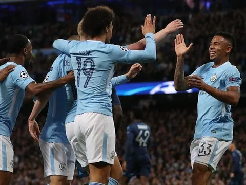 'Man City thăng hoa... có lợi cho Man Utd'