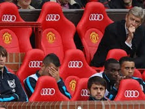 Màn ra mắt thảm họa của Chamberlain tại Arsenal (thua 2-8 trước Man Utd)