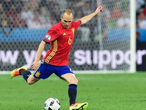 Màn trình diễn của Andres Iniesta vs Italia