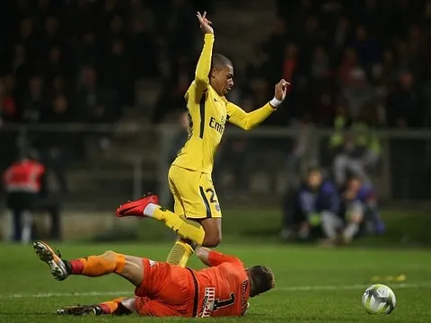 Màn trình diễn của Kylian Mbappe vs Angers