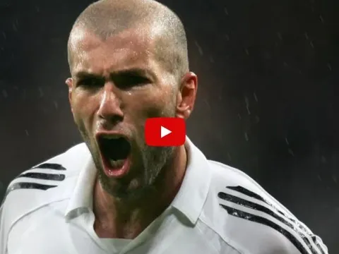 Màn trình diễn ma thuật của Zinedine Zidane tại Real (2001 - 2006)