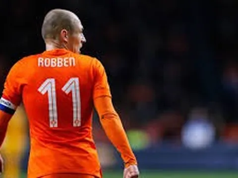 Màn trình diễn tuyệt đỉnh của Arjen Robben vs Bulgaria