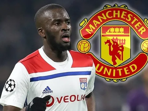 Man United tính đánh bại Barca bằng 72 triệu bảng; Arsenal nhận tin buồn từ TBN