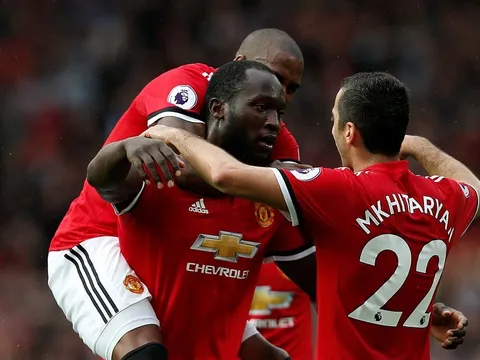 Man Utd 4-0 Everton: Quỷ đỏ thị uy sức mạnh!
