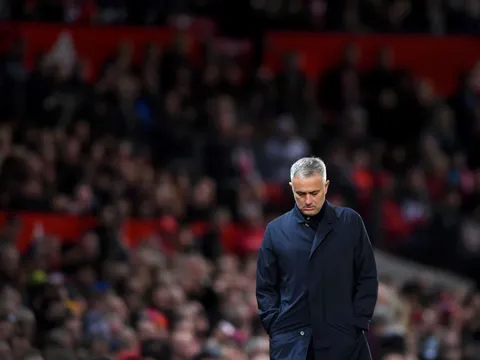Man Utd gặp 1 vấn đề lớn ở hàng thủ trước trận chiến Juventus
