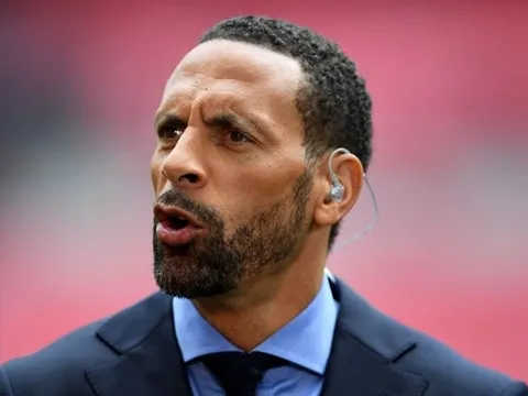 Man Utd khủng hoảng, Rio Ferdinand làm điều khiến CĐV ấm lòng