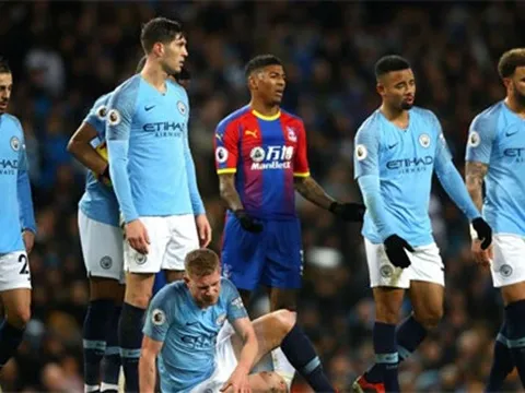 Đây, 4 vấn đề mà "Nhà vua" Man City cần khắc phục: Tử huyệt tuyến giữa, hàng thủ mơ ngủ