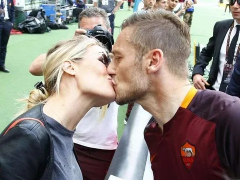 Mắng Spalletti tiểu nhân, vợ Totti chưa bao giờ thấy hối hận