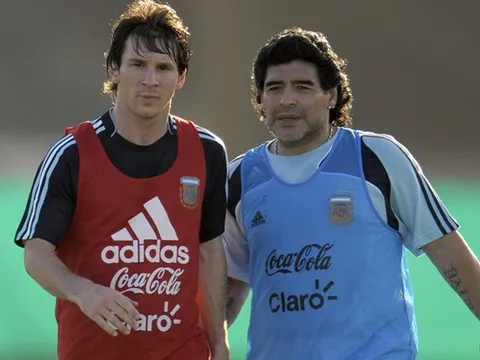 Dưới cái bóng Maradona, Messi không bao giờ là huyền thoại