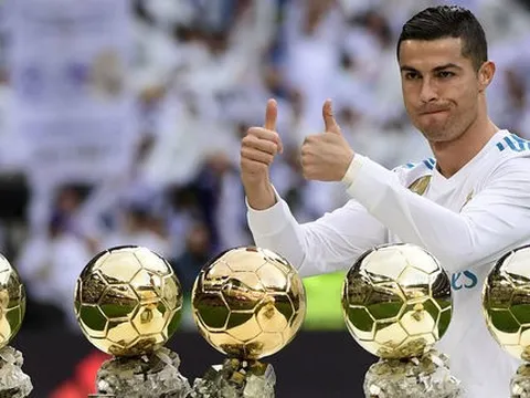 Maradona: 'Ronaldo hay nhất? Bảo hắn bớt nói nhảm đi'