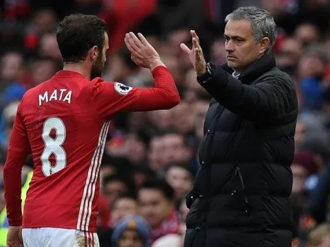 Sau tất cả, Mourinho lại được cứu rỗi bởi người ông từng 'ghét bỏ'