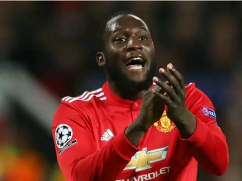 Mata so sánh Lukaku với huyền thoại Chelsea