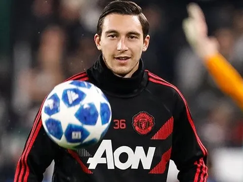 5 "của nợ" cần ra đi trước khi phiên chợ Đông đóng cửa tại EPL