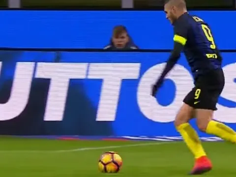 Mauro Icardi, người đang gánh cả hàng công Inter