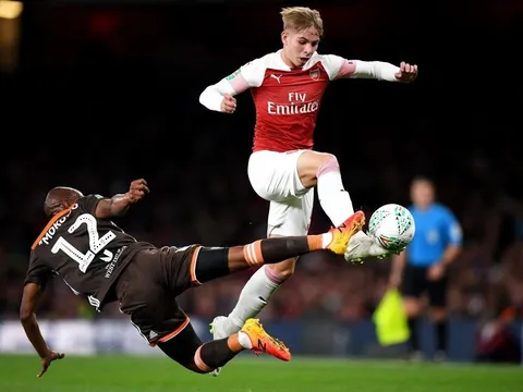 Emile Smith Rowe: Jack Wilshere của những ngày đầu tiên
