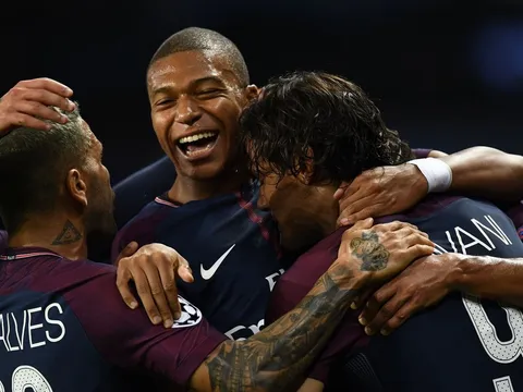 Mbappe CHÍNH THỨC trở thành cầu thủ 'teen' xuất sắc nhất Champions League