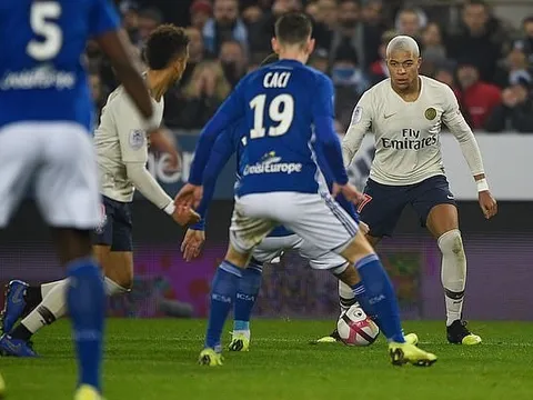 Mbappe hóa đầu bạc trong ngày PSG sẩy chân