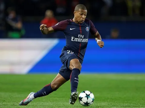 Mbappe lung linh giữa vòng xoáy quyền lực ở PSG