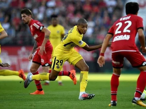 Mbappe thừa nhận gặp khó tại vị trí mới trong đội hình PSG