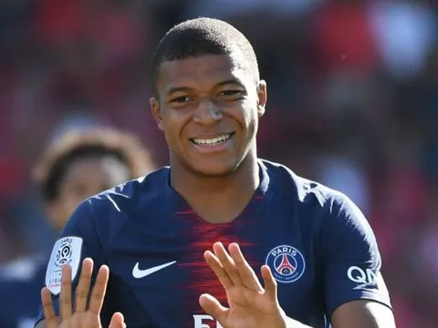 Mbappe: "Tôi chả hối hận vì chiếc thẻ đỏ đó"