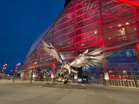 Mercedes Benz - sân vận động xứng đáng với 2 chữ 'kì quan'