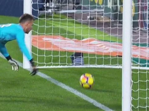 Nhà cái công nhận bàn của Messi, trả tiền cho người đặt cược